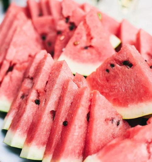 哈尔滨吃瓜群众烧烤,吃瓜群众的夏日狂欢盛宴