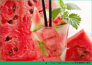 吃瓜腹泻便血,揭秘吃瓜腹泻便血之谜