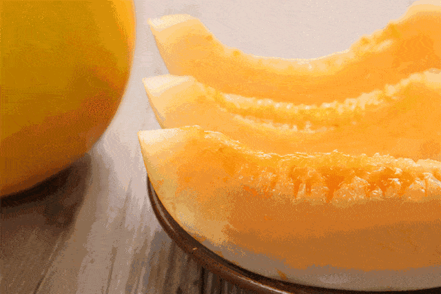 蜜瓜吃皮吗,营养新发现